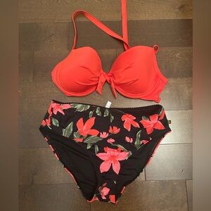 La Vie En Rose Bikini set (bottom is large & top is medium D)